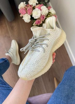 Женские кроссовки  adidas sty10053 yeezy boost 350 v2 ludmark