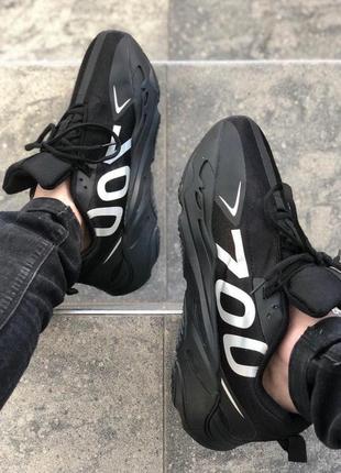 Женские кроссовки  adidas yeezy boost 700 logo black4 фото