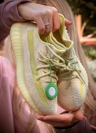 Женские кроссовки  flashback adidas yeezy boost 350 v2