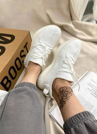 Мужские / женские кроссовки  adidas yeezy boost 350 v2 triple white crem sole