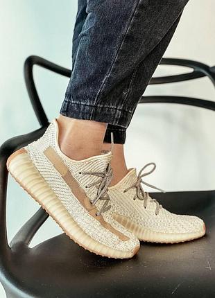 Жіночі кросівки adidas yeezy boost 350 v2 lundmark reflective