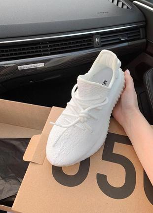 Мужские и женские кроссовки  adidas yeezy boost 350 v2 triple white