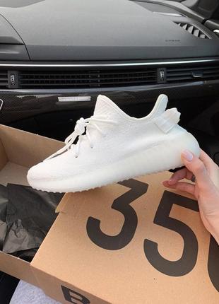 Мужские и женские кроссовки  adidas yeezy boost 350 v2 triple white2 фото