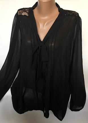 Красивая блуза с сеткой