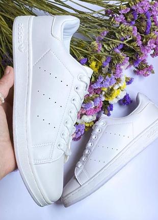 Stan smith niño deals