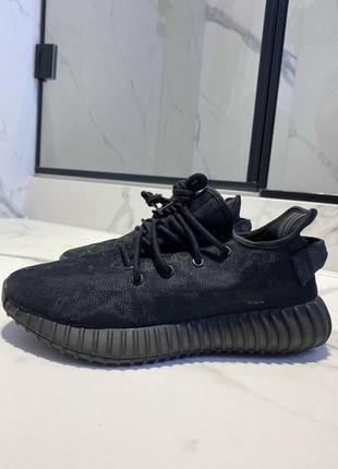 Женские кроссовки  adidas yeezy boost 350 v2 mono black