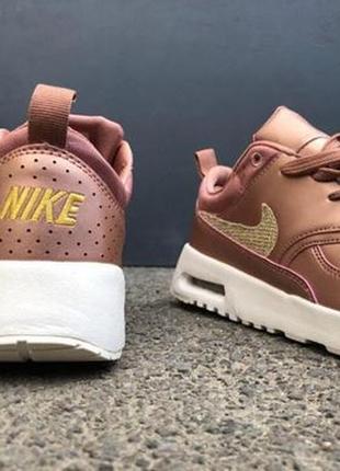 Жіночі кросівки nike thea jewel gold4 фото