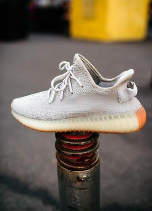 Женские кроссовки  adidas yeezy 350 v2 sesame2 фото