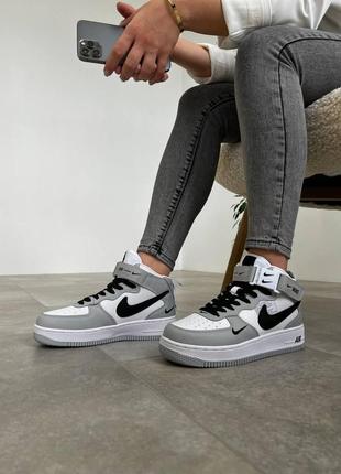 Женские кроссовки  nike air force mid utility white gray