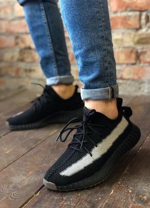 Мужские и женские кроссовки  adidas yeezy boost black