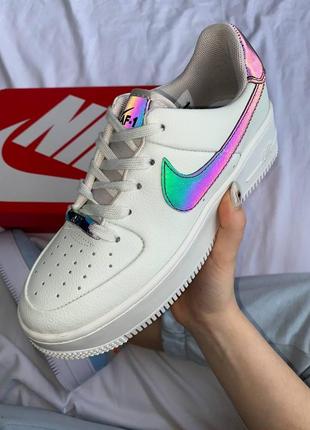 Жіночі кросівки nike air force 1 white reflective sage2 фото