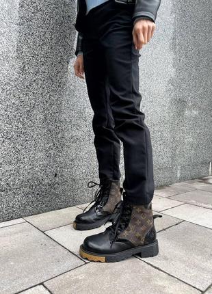 Louis vuitton boots black fur6 фото