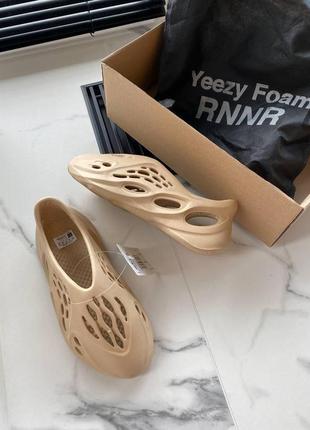 Мужские / женские кроссовки adidas yeezy foam runner ochre beige6 фото