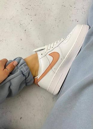 Мужские кроссовки  nike air force 1 white orange gold10 фото