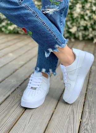 Жіночі кросівки nike air force 1 white sage8 фото