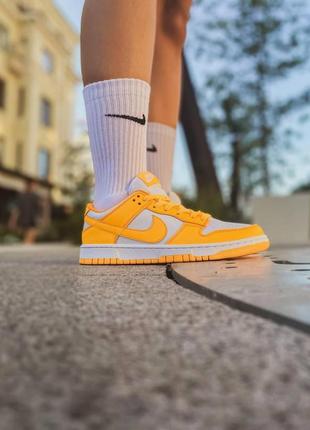 Женские кроссовки  nike dunk low retro laser orange5 фото