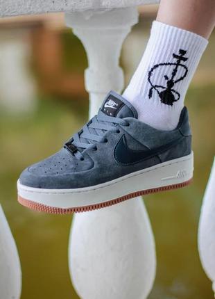 Жіночі кросівки nike air force 1 sage grey white2 фото