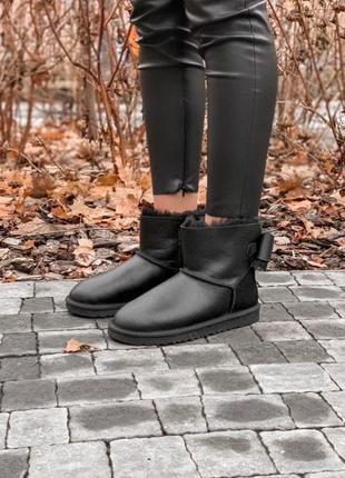 Красивые кожаные зимние сапоги ugg mini в черном цвете /осень/зима/весна😍9 фото