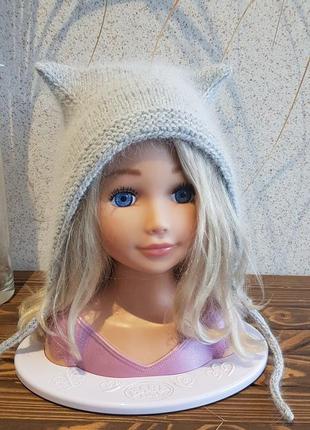 Шапка светло-серая вязаная молодежная с ушками devil hat ручная работа