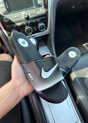 Чоловічі тапки  nike