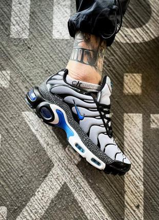 Кроссовки nike air max plus schwarz grey blue6 фото