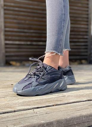 adidas Semi yeezy boost 700 v2 vanta leather black white4 фото
