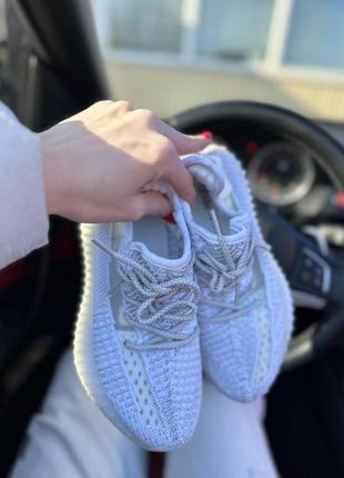 Кроссовки женские adidas yeezy boost 350 v2 white full reflective3 фото