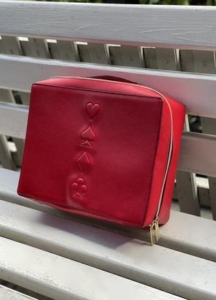 Червона велика косметичка-кейс,валіза, з еко шкіри estee lauder4 фото