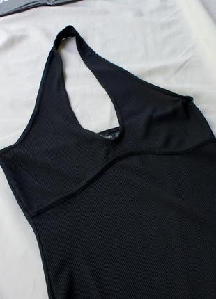 Актуальное платье черная в рубчик гальтер halter от plt6 фото