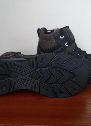 Зимние мужские кроссовки черные на меху из экокожи на шнурках теплые прошитые львовские (код 8399)4 фото