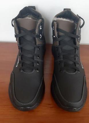 Зимние мужские кроссовки черные на меху из экокожи на шнурках теплые прошитые львовские (код 8399)3 фото