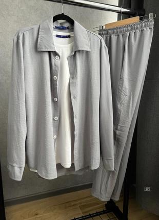 Классический мужской костюм: брюки рубашка серый цвет1 фото