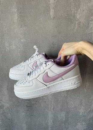 Женские кроссовки  T-Shirt nike air force 1 low white violet
