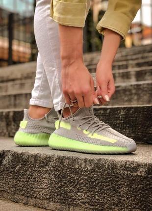 Кросівки чоловічі   adidas yeezy boost 350 v2 grey green3 фото