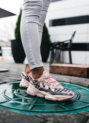 Женские кроссовки  adidas ozweego adiprene pride pink beige