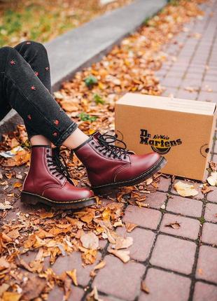 Жіночі черевики dr. martens 1460 доктор мартінс