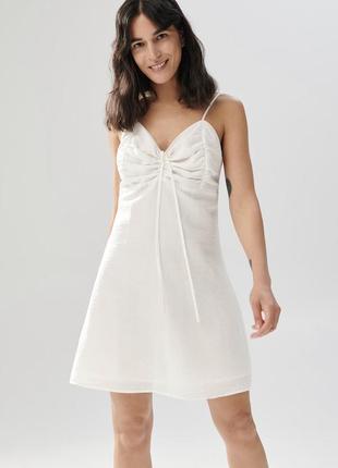Трапецієвидна міні сукня молочного кольору sinsay р-р xxs1 фото