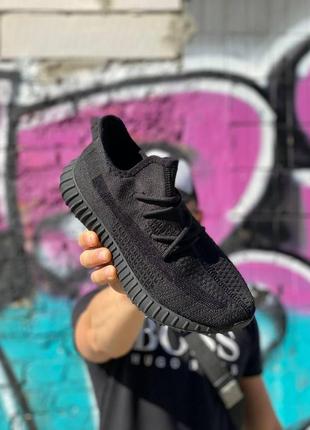 Мужские и женские кроссовки  adidas yeezy boost black