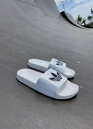 Мужские кроссовки  adidas