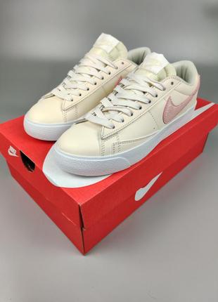 Кроссовки найк женские подростковые nike blazer low desert sand pink