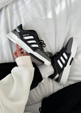 Мужские кроссовки  Undefeated and red adidas Drop a New Colab black white grey