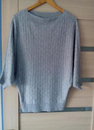 Фирменная,свободного кроя кофточка yendi