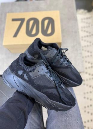 Мужские и женские кроссовки  adidas yeezy boost 700 full black