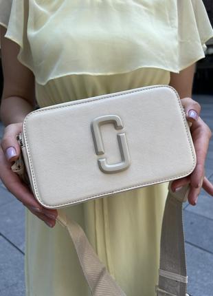 Жіноча сумка молочного кольору logo з екошкіри, люксової якості україна