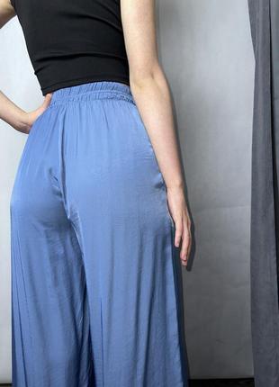 Жіночі вільні штани з поясом на резинці сіро-голубі modna kazka mkaz6446-73 фото