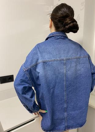 Джинсовая курточка с карманами на пуговицах missguided uk 105 фото