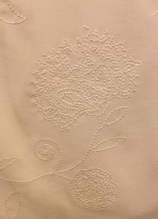 Величезний вибір красивих блуз і сорочок.