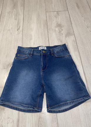 Актуальные джинсовые шорты, короткие, стильные, модные, трендовые3 фото