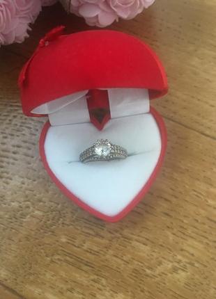 Велике срібне кільце з камінням 925 проба 18,5 розмір. красиве кільце