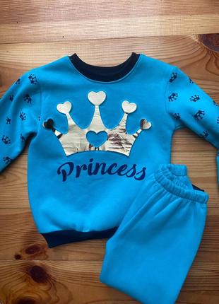 Спортивный флисовый костюм на девочку 5 лет